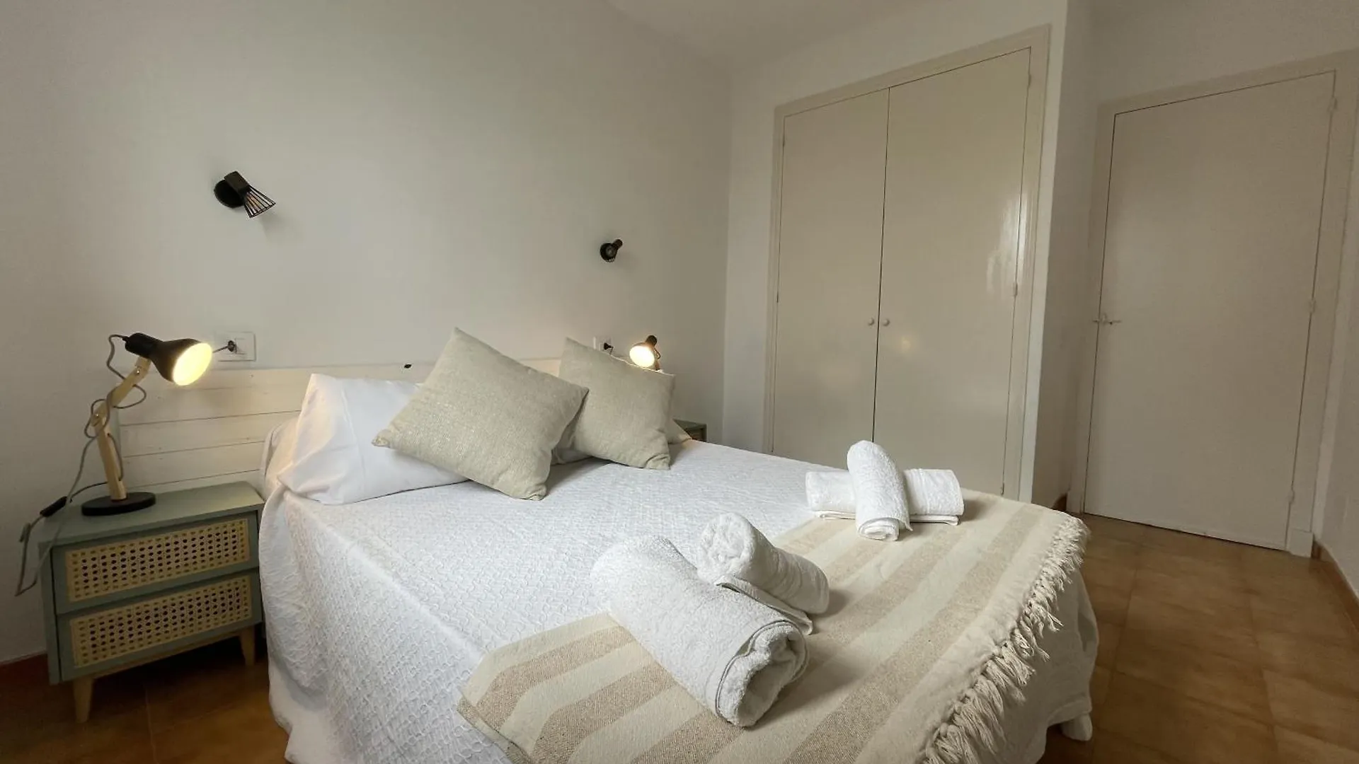 Apartment Tramontana Apto En Planta Baja Con Piscina Arenal d'en Castell Spain